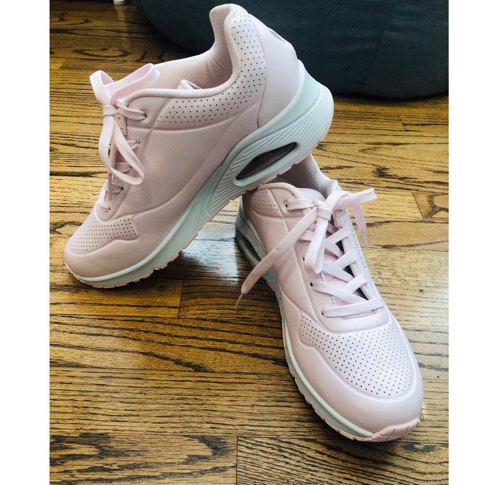 Pink Sketchers! Memory Foam Cushioned